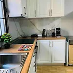Location 3-floor With 6 Bedrooms *