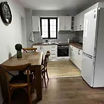 Location 3-floor With 6 Bedrooms Villa