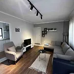 Location 3-floor With 6 Bedrooms * Tirana