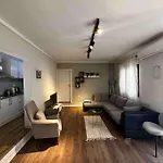 Villa Location 3-floor With 6 Bedrooms