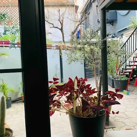 Location 3-floor With 6 Bedrooms 빌라 티라나