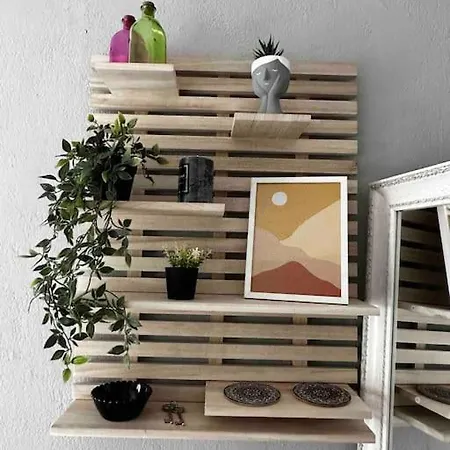 Location 3-floor With 6 Bedrooms