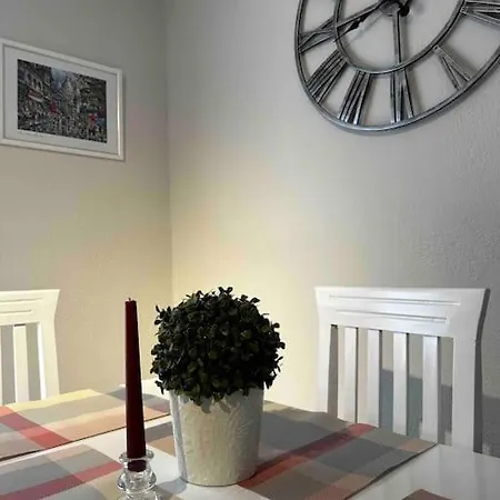 Location 3-floor With 6 Bedrooms Villa *