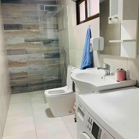 Location 3-floor With 6 Bedrooms *