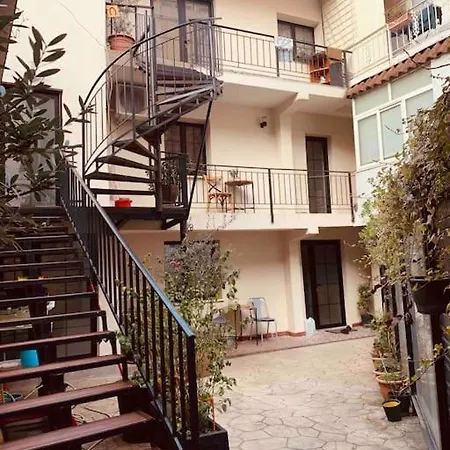 Villa Location 3-floor With 6 Bedrooms